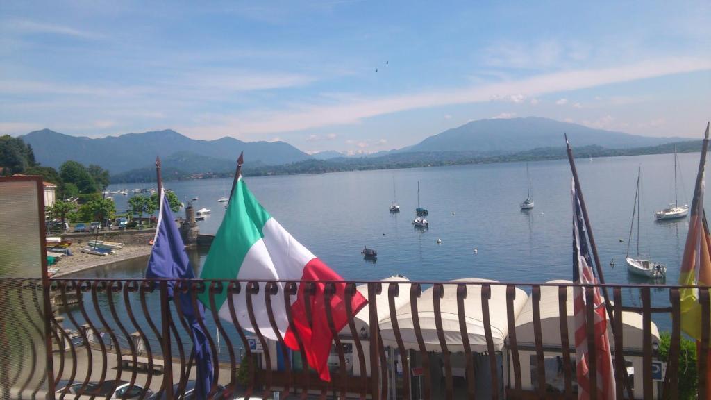 Lago Maggiore Lesa Dış mekan fotoğraf